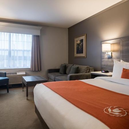 Amsterdam Inn & Suites Монктон Екстер'єр фото